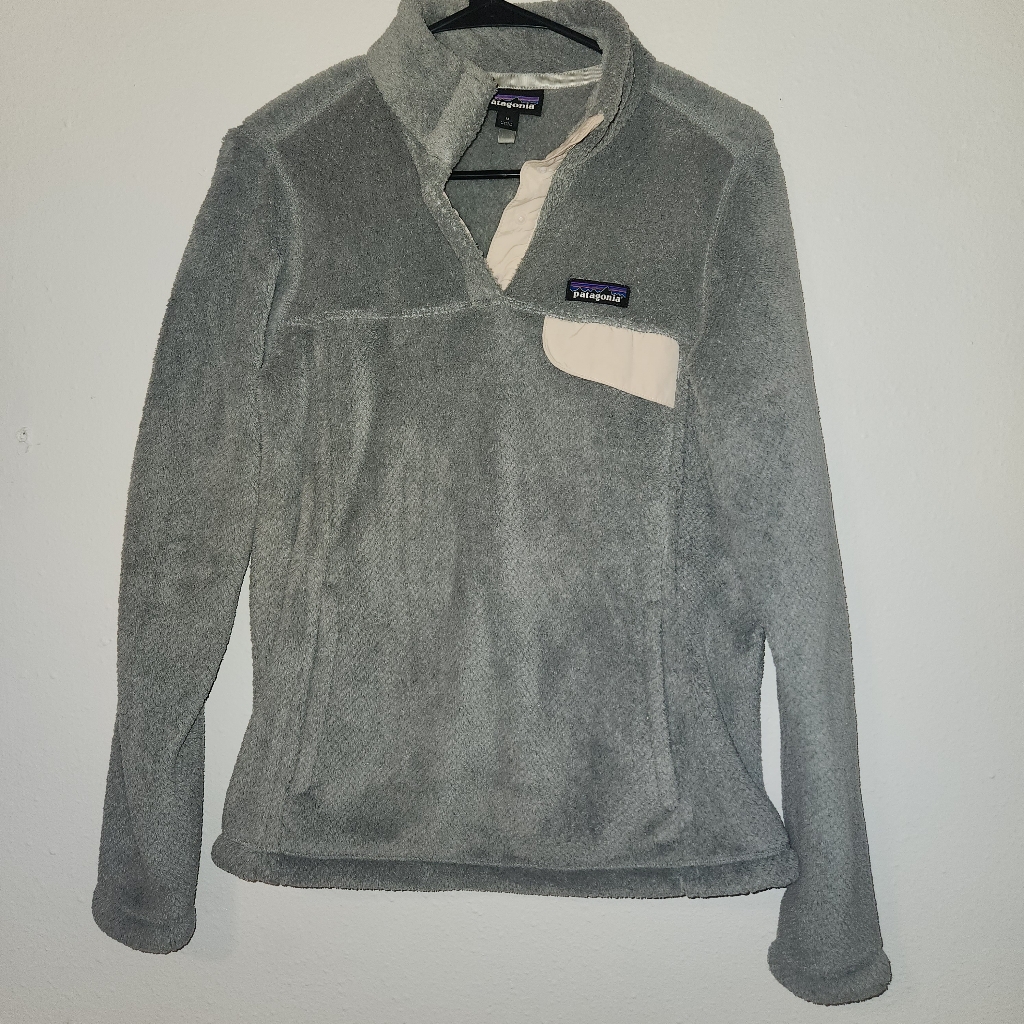 Patagonia Gray And Cream Fleece Pullover